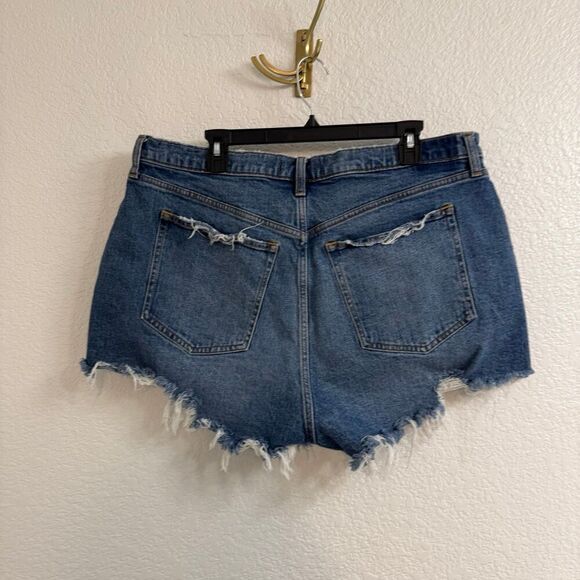 Abercrombie & Fitch Curve Love High Rise Mom Short Size 34 | 18 - Picture 2 of 3